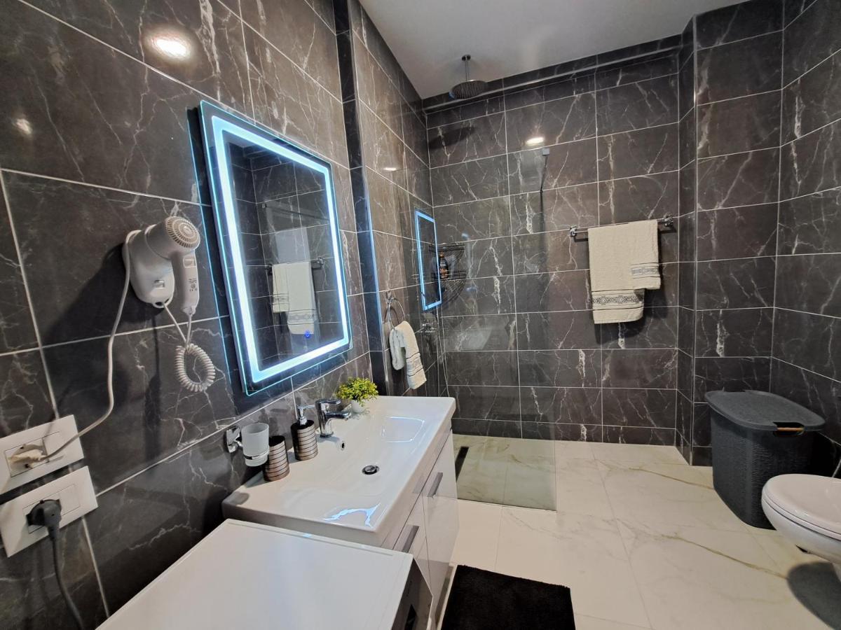 Mamani Apartments Saranda Extérieur photo